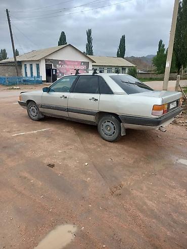 a4 b7: Audi 100: 1987 г., 1.8 л, Механика, Бензин, Седан — 3