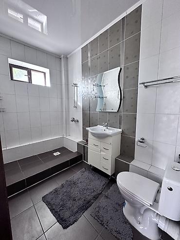 Долгосрочная аренда домов: Сдается Просторный двухэтажный дом с отдельным двориком и навесом для — 12