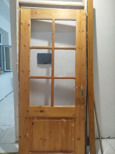 qapı setka: 90×2.20
ünvan ; bine savxoz 
razılaşma yolu ilə