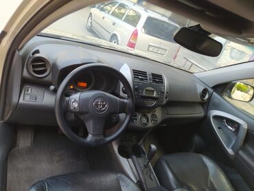 qaz 69 satilir: Toyota RAV4: 2 l | 2007 il Universal