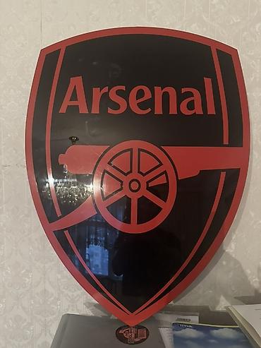 arsenal: Arsenal loqotipli dekorativ divar paneli - Dizayn: Qırmızı-qara — 1