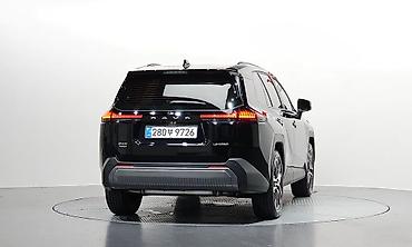 byd e6: Toyota RAV4: 2026 г., 2.5 л, Робот, Гибрид, Кроссовер — 5