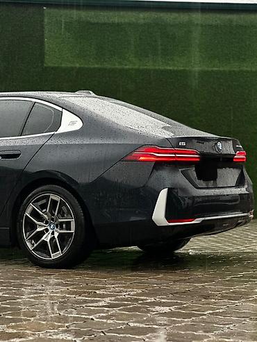 BMW: BMW : 2024 г., Электромобиль, Седан — 2