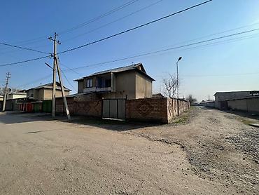Продажа коттеджей и домов: Продаётся двухэтажный частный дом с просторным двором. Планировка и — 21