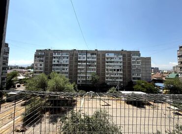 жк манчестер: 2 комнаты, 52 м², 106 серия, 5 этаж, Косметический ремонт