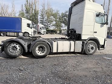 Volvo: Тягач, Volvo, 2010 г., Без прицепа — 9