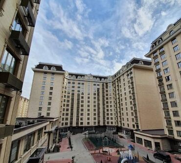 офис в бизнес центре: 5 и более комнат, 188 м², Элитка, 12 этаж, ПСО (под самоотделку)