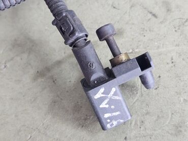 Датчики, сенсоры, предохранители: Датчик коленвала Volkswagen 2001 г., Б/у, Оригинал, Германия — 11