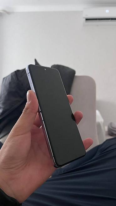 asus sonicmaster i5: Складной смартфон Samsung Galaxy Z Flip в лавандовом цвете — 5