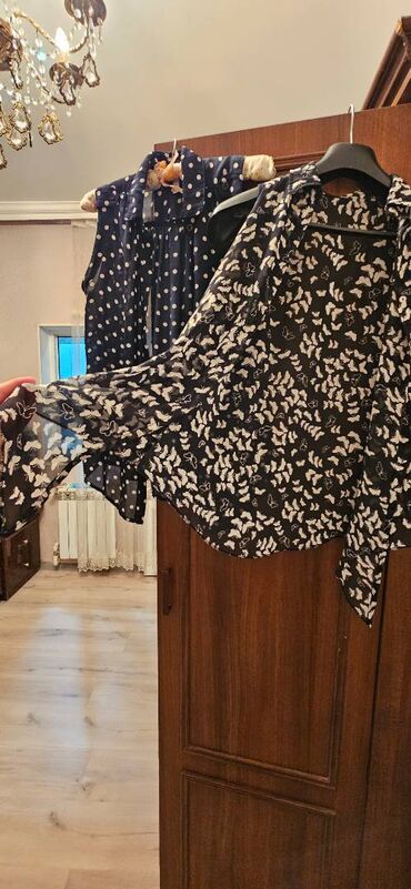 Köynək və bluzalar: Her biri 5 azn.ayeni kimidir hec bir problemi yoxdur.Elesi var hec — 14
