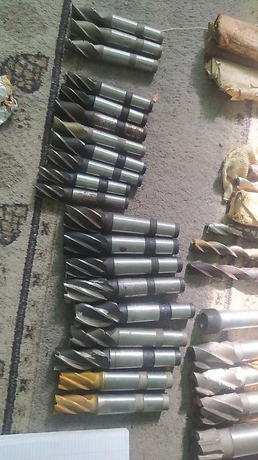 Наборы инструментов: ФРЕЗЫ Концевые и ФРЕЗЫ отрезные. Фрезы имеют различные формы и — 15