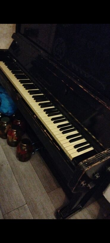 rast musiqi alətləri inşaatçılar: Piano, Rostov-Don, Akustik, İşlənmiş, Ünvandan götürmə