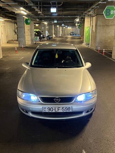 opel vectra muherriki: Opel Vectra: 2 l. | 1999 il | 221000 km. | Sedan