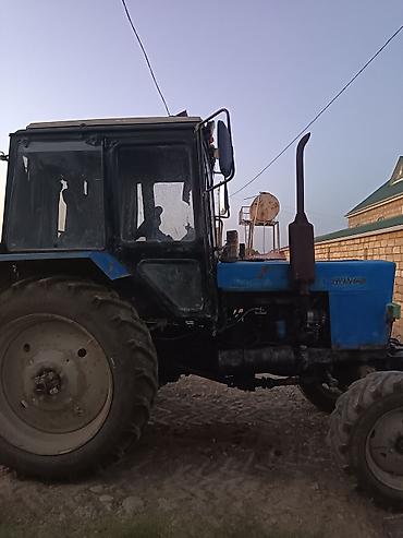 mtz t40: Belarus 821 (Gəncə yığımı) təkərli traktor - Model: Belarus 821 - — 2