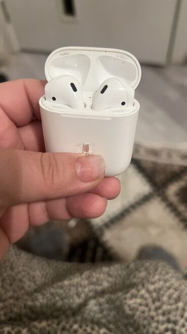 iphone nauşnik: Original airpods satiram. Hec bir problemi yoxdur