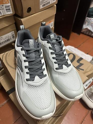 nike tech fleec: Оригинальные кроссовки 361 Кроссовки серо-белые, легкие и дышащие — 1
