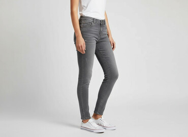 cross jeans zakręt: Jeansy damskie, rozmiar M