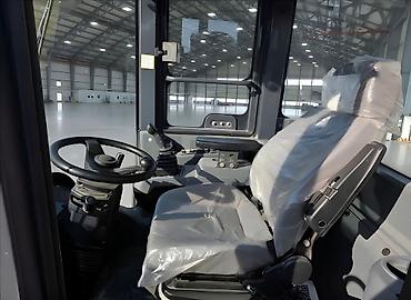 forklift operatoru: ZL50GN ön yükləyici (kükəkləyici) – ağır işlər üçün güclü və etibarlı — 3