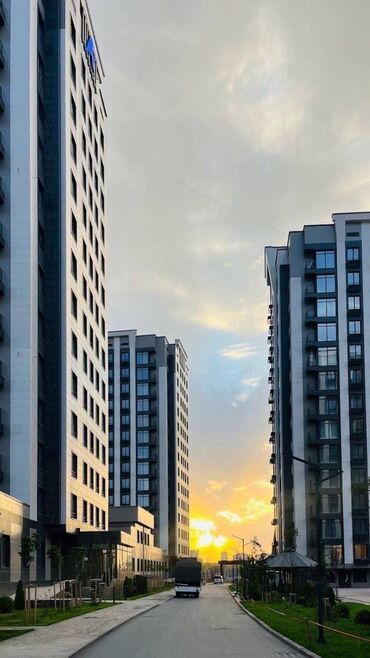 сдаю квартиру кызыл аскере: 3 комнаты, 80 м², Элитка, 3 этаж