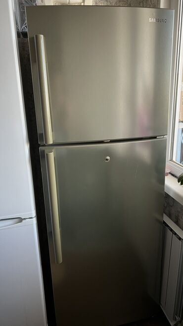 халадилник марожный: Холодильник Samsung, Б/у, Двухкамерный, De frost (капельный)