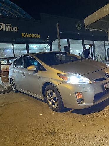 lada 9: Toyota Prius: 2015 г., Гибрид, Хэтчбэк — 3