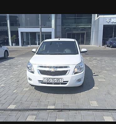 skoda rapid: Salam hazir lizinqdi 39 ayi 572 4000. ala isdayiram taksi buraxlis var — 6