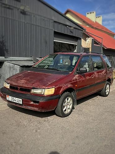 Mitsubishi Space Wagon: 1997 г., 2 л, Механика, Бензин, Минивэн