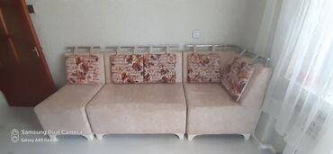 kunc divan uzlukleri: Künc divan, Divan