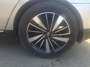 nissan 1998: Nissan Teana sedan - Kuzov: 4 qapılı sedan, iri ölçülü salon - Rəng — 8