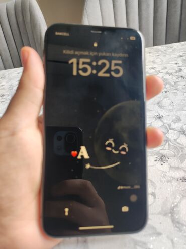 Apple iPhone: IPhone 11, 64 ГБ, Черный