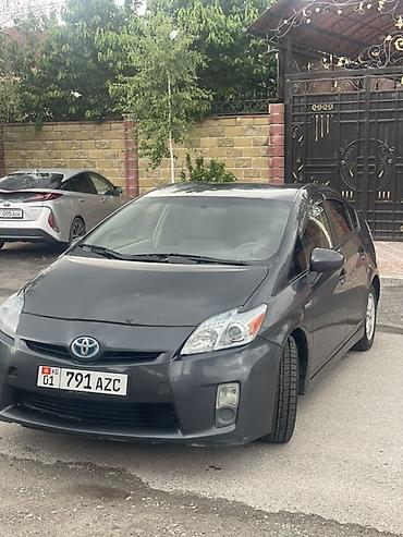 Toyota: Toyota Prius: 2012 г., Вариатор, Гибрид, Хэтчбэк — 2