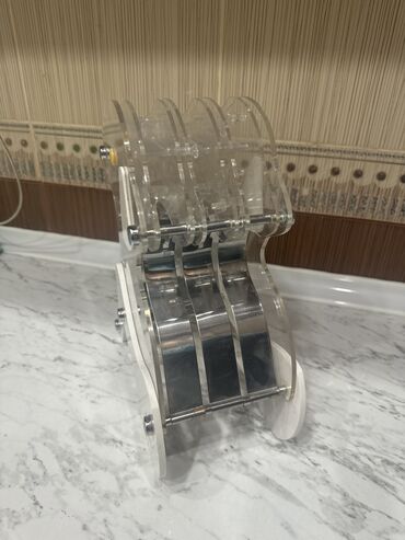 Digər məişət texnikası: Bicaq qabi — 2