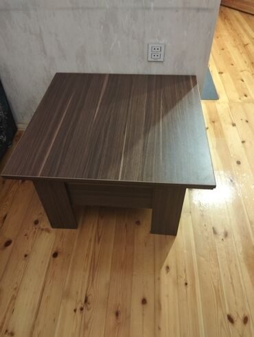 столик для кровати: Kvadrat masa, Açılan, Təkərsiz, Teksturalı laminat