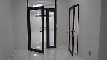 Аренда помещений свободного назначения: Сдается коммерческое помещение площадью 150 кв. м в современном — 11