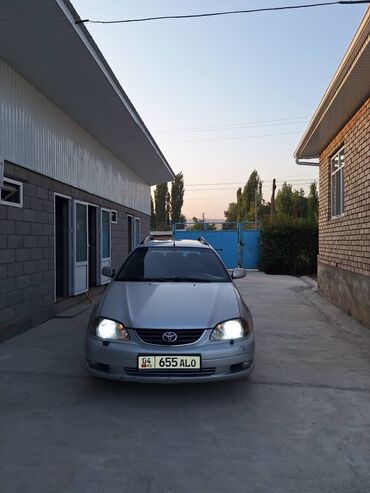 купить запчасти на опель вектра б: Toyota Avensis: 2002 г., 1.8 л, Механика, Бензин, Универсал