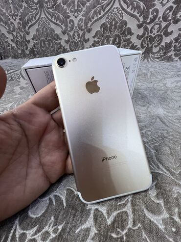 Apple iPhone: IPhone 7, 128 GB, Qızılı, Barmaq izi, Face ID