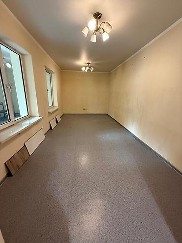 Продажа коттеджей и домов: 6 комнат и более, 300 м², 4 соток, Бишкек, 4 мкр Агентство недвижимости at lalafo.kg — 10 Продажа коттеджей и домов: 6 комнат и более, 300 м², 4 соток, Бишкек, 4 мкр Агентство недвижимости — 10