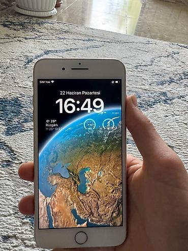 iphone 16 2 ci el: IPhone 8 Plus, 64 GB, Qızılı, Barmaq izi — 4
