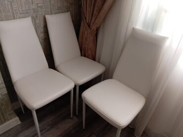 стол стеклянный: 4 eded stul.qiymet 120 man.unvan Yasamal Jasmin park.kod8638⚡gnk