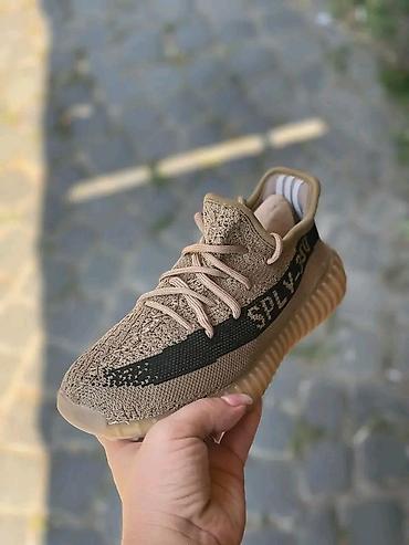 Patike: Yezzy modeli
36-46. Akc7ja — 9