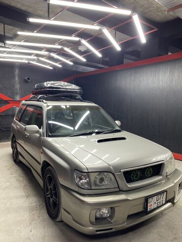 Subaru: Subaru Forester: 2000 г., 2 л, Автомат, Газ, Кроссовер