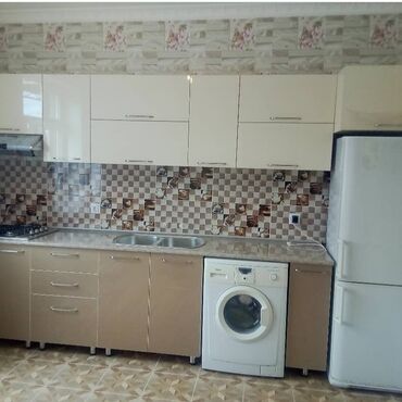 мебель для кухни бу: Sifarişlə mətbəx dəsti, Özü çəkən petlələr, Mat laminat, Kredit yoxdur, Pulsuz çatdırılma