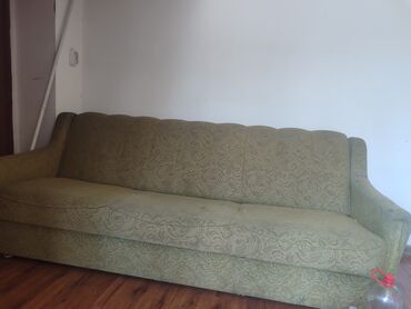 кожанная мебель: Продам диван б/у есть царапки 500сом