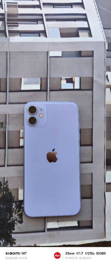 iphon xr: IPhone 11, 64 GB, White Titanium, Face ID