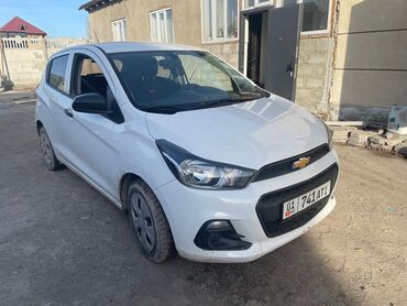 Стиральные машины: Chevrolet Spark: 2018 г., 1 л, Вариатор, Бензин, Хэтчбэк