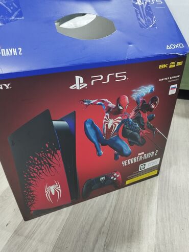 Oyun diskləri və kartricləri: PlayStation 5 Spiderman edition bir pult ve diski var. 1 həftə