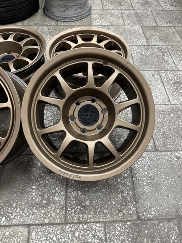 Диски: Литые Диски R 17 Комплект, отверстий - 6, Б/у at lalafo.kg — 9 Диски: Литые Диски R 17 Комплект, отверстий - 6, Б/у — 9