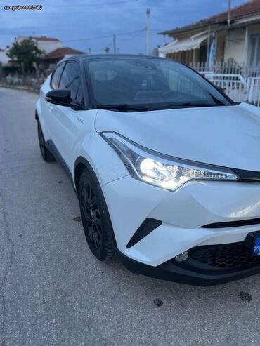 Toyota: Toyota C-HR: 1.8 l. | 2019 έ. SUV/4x4 — 4