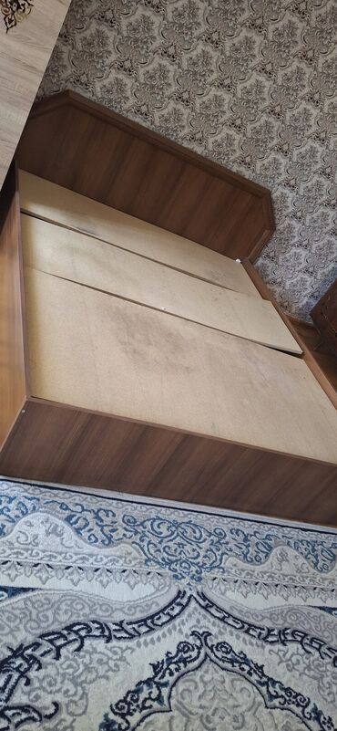 Çarpayılar: Təknəfərlik çarpayı, Bazasız, Matras ilə, Siyirməsiz
