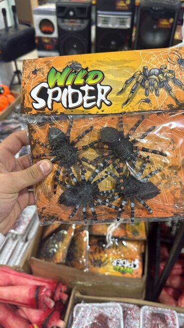 Oyuncaqlar: Halloven malları Geyimlər Dekorlar Aksesuarlar Qorxulu və maraqlı — 23